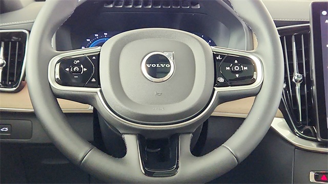 new 2025 Volvo XC90 car, priced at $65,555