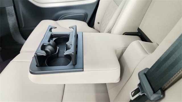 new 2025 Volvo XC90 car, priced at $65,555