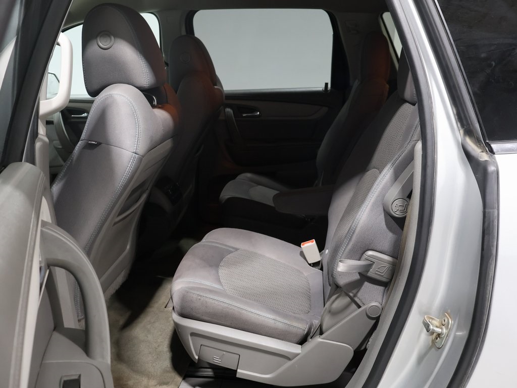 used 2016 Chevrolet Traverse car, priced at $9,000