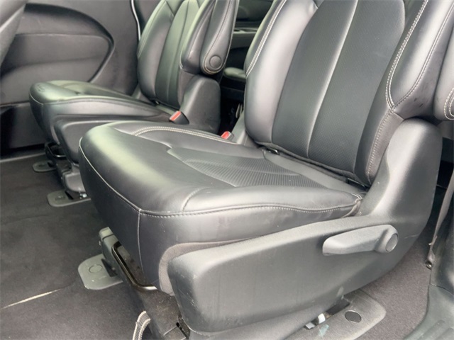 used 2023 Chrysler Pacifica Hybrid car, priced at $31,811
