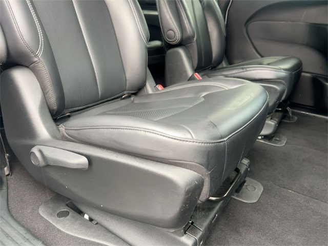 used 2023 Chrysler Pacifica Hybrid car, priced at $31,811