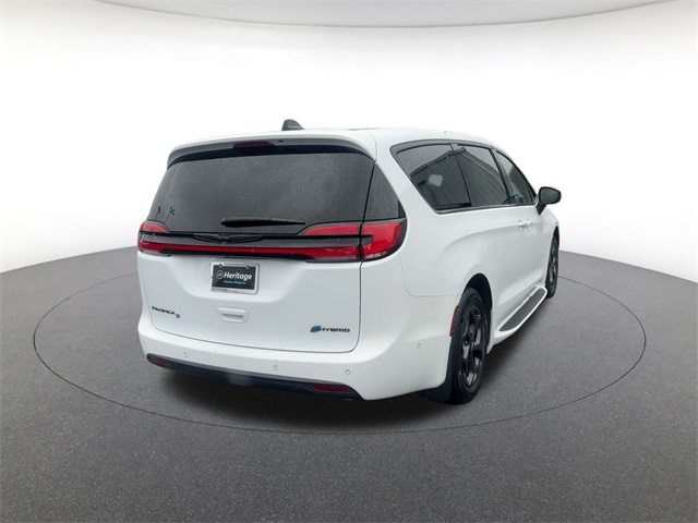 used 2023 Chrysler Pacifica Hybrid car, priced at $31,811