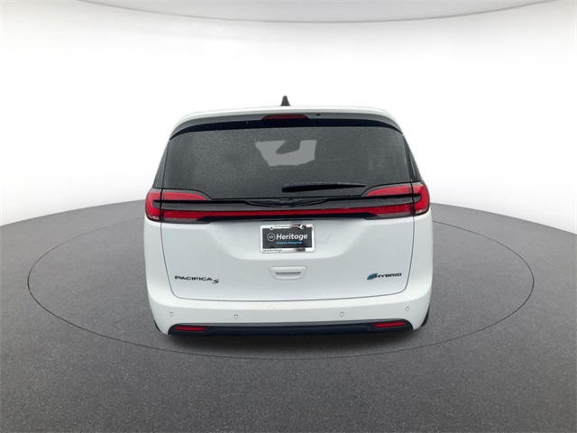 used 2023 Chrysler Pacifica Hybrid car, priced at $31,811