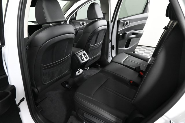 new 2025 Kia Sorento car, priced at $37,048