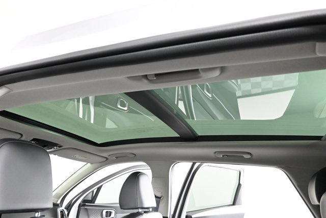 new 2025 Kia Sorento car, priced at $37,048