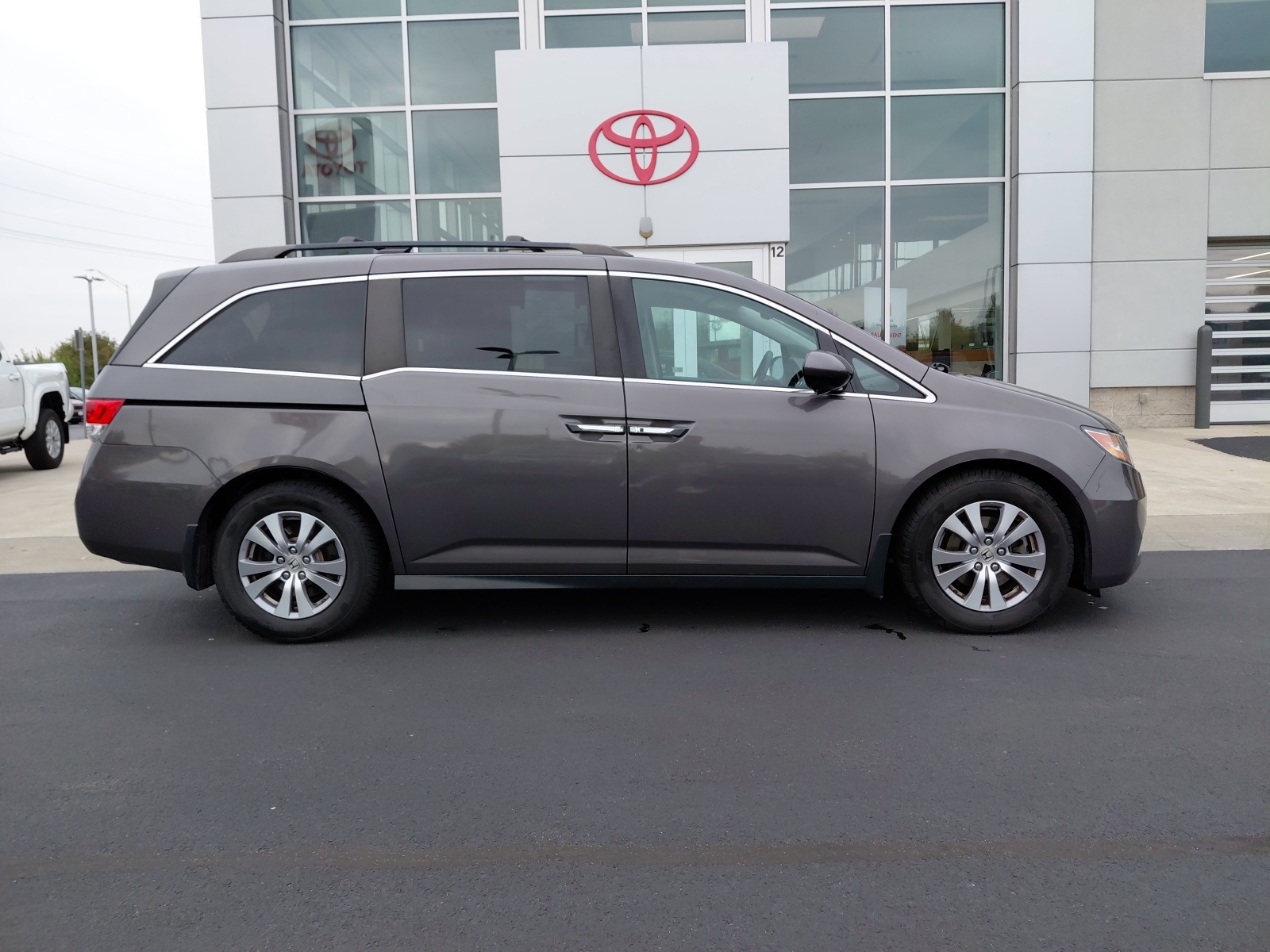 used 2015 Honda Odyssey car, priced at $13,120