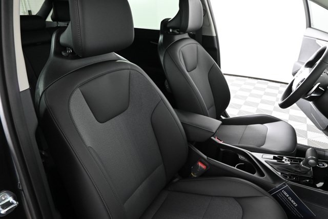 new 2025 Kia Niro car, priced at $32,200