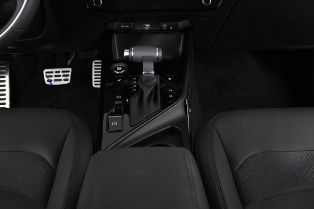 new 2025 Kia Niro car, priced at $32,200