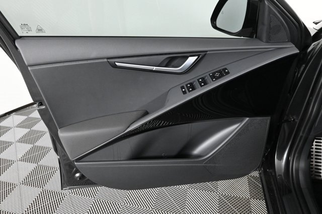 new 2025 Kia Niro car, priced at $32,200