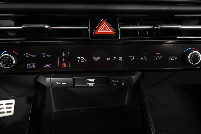 new 2025 Kia Niro car, priced at $32,200