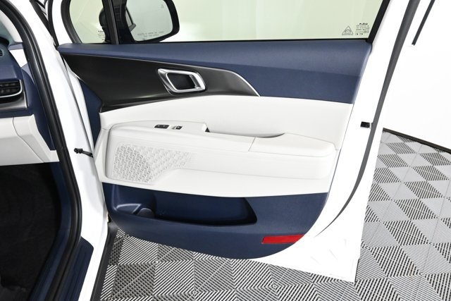 used 2025 Kia Carnival car, priced at $43,655