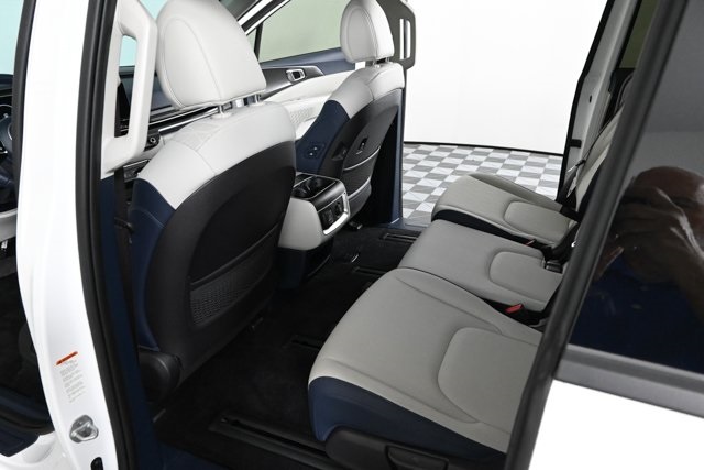 used 2025 Kia Carnival car, priced at $43,655