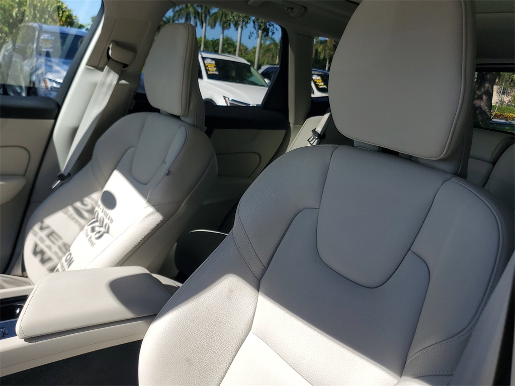 used 2023 Volvo XC60 car, priced at $30,885