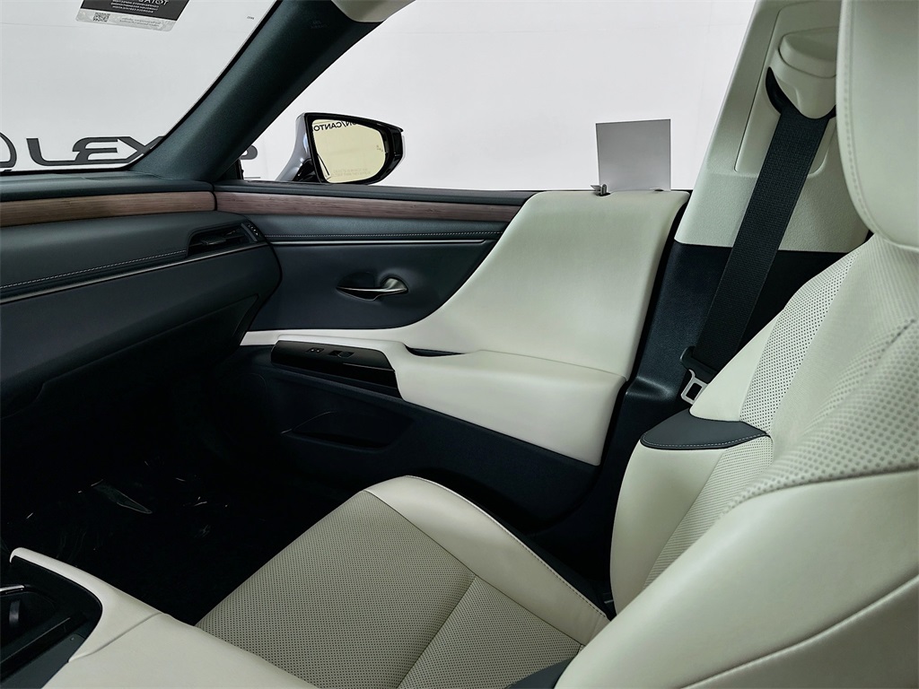 used 2024 Lexus ES car, priced at $42,890