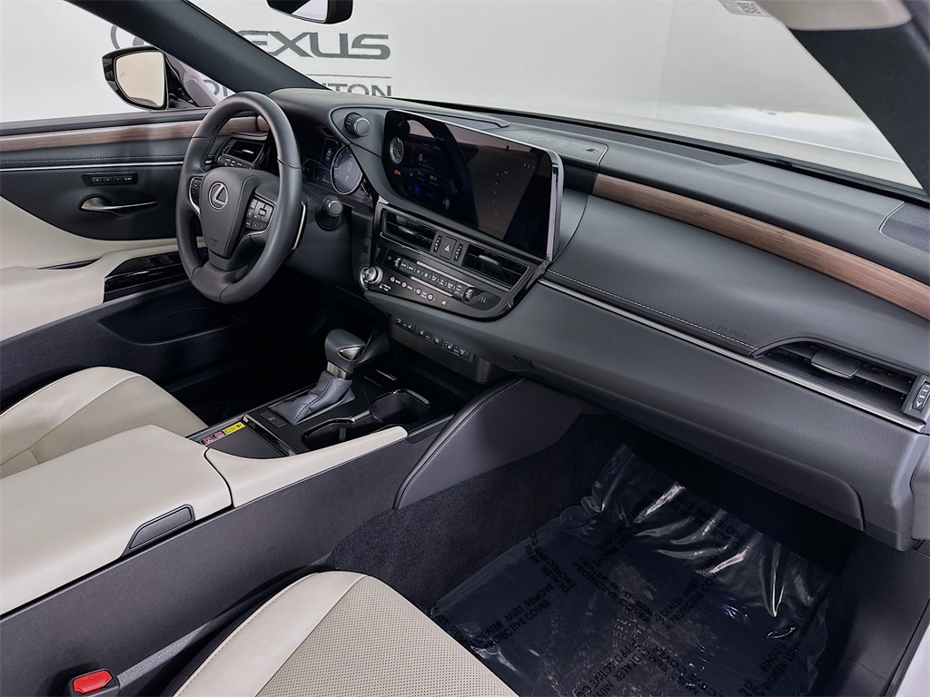 used 2024 Lexus ES car, priced at $42,890