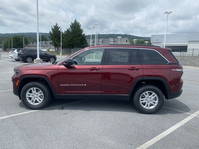 new 2025 Jeep Grand Cherokee car, priced at $36,451