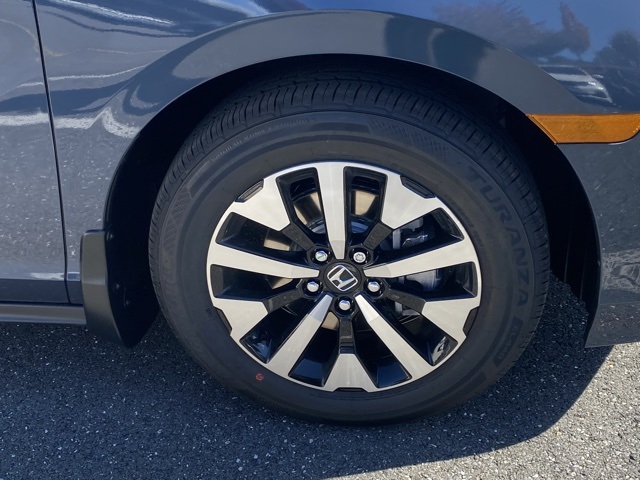 new 2026 Honda Odyssey car, priced at $42,076