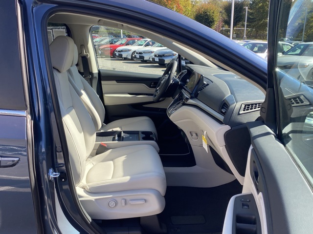 new 2026 Honda Odyssey car, priced at $42,076