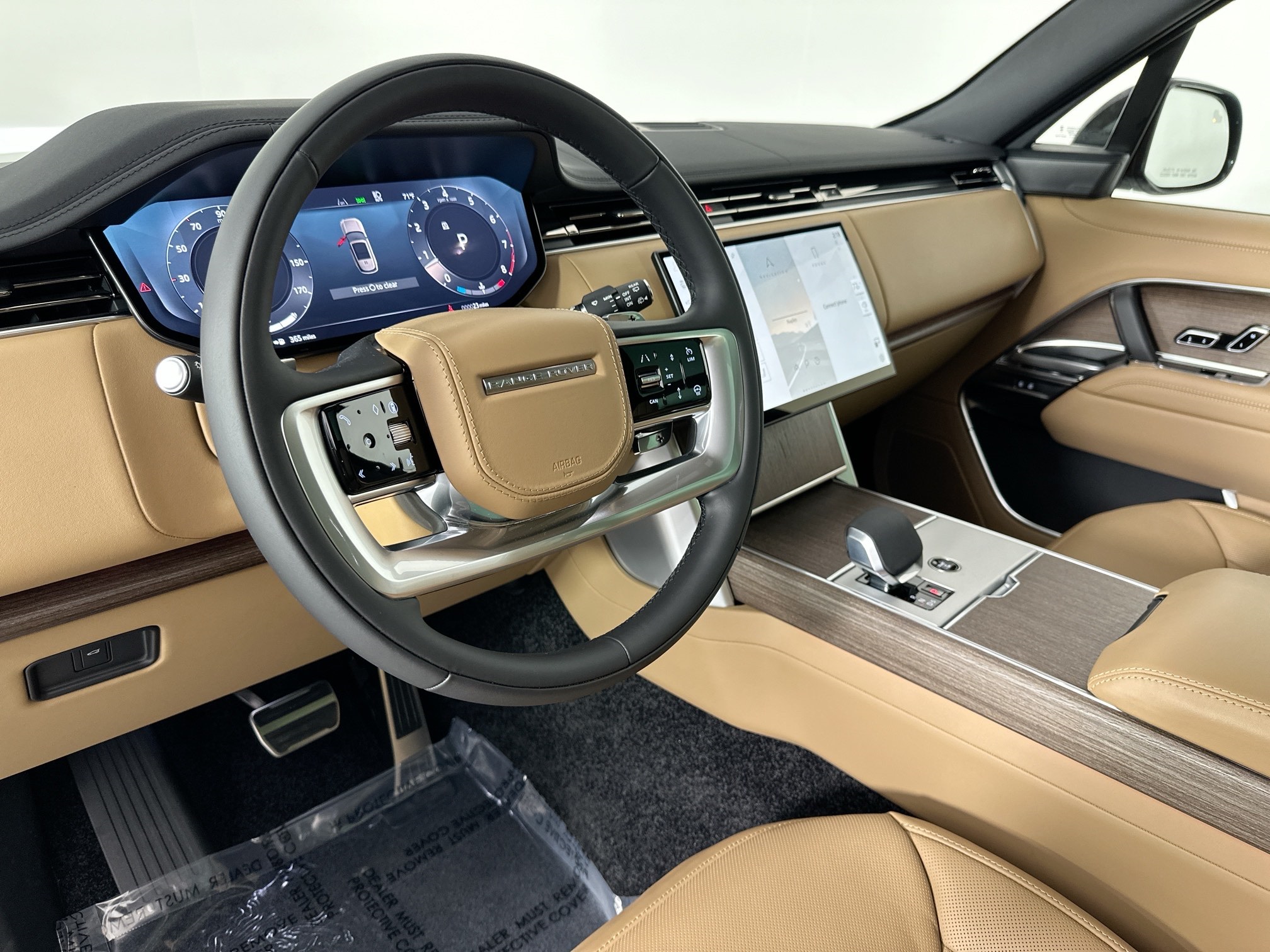 new 2025 Land Rover Range Rover car, priced at $142,130