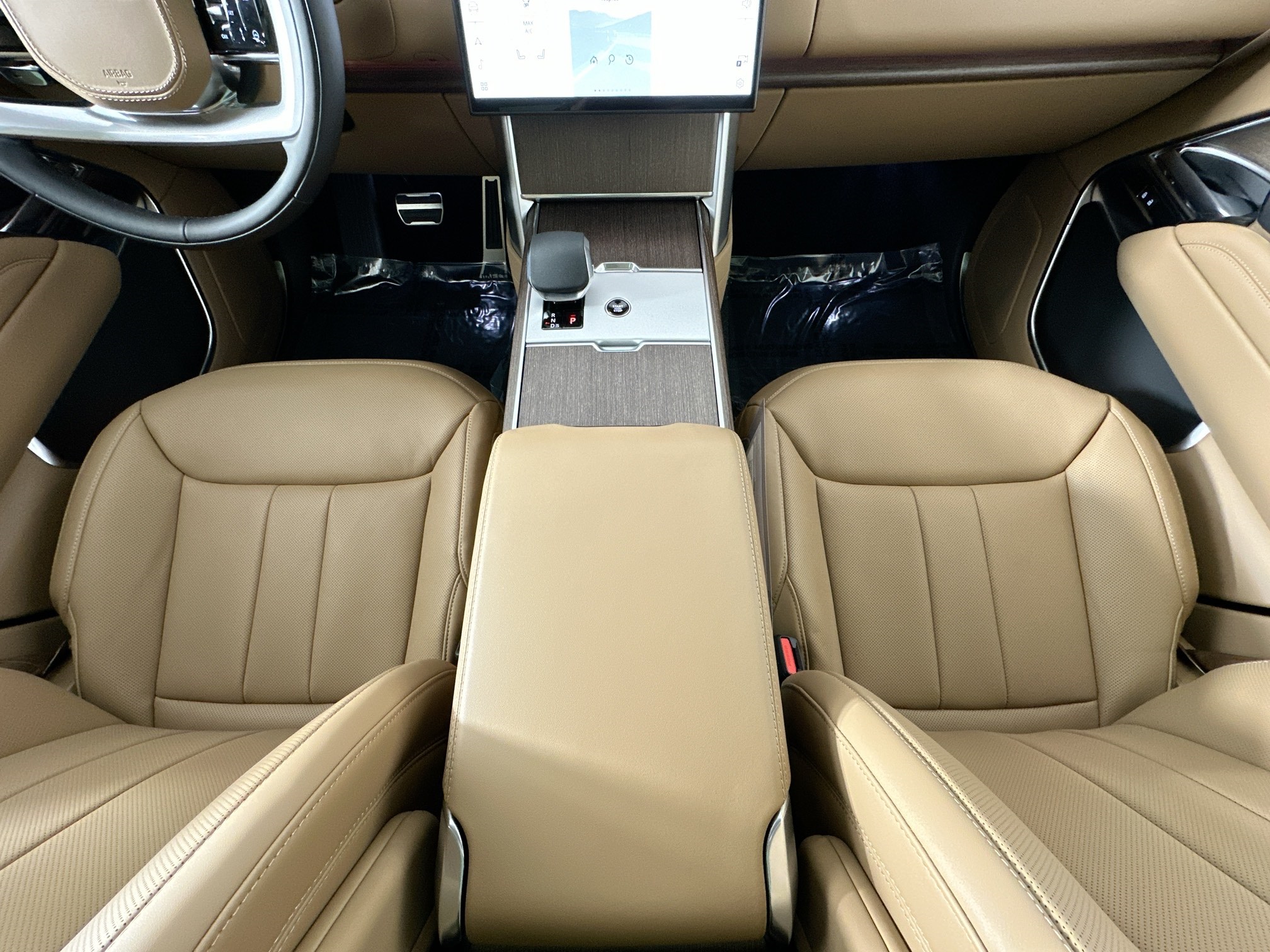 new 2025 Land Rover Range Rover car, priced at $142,130