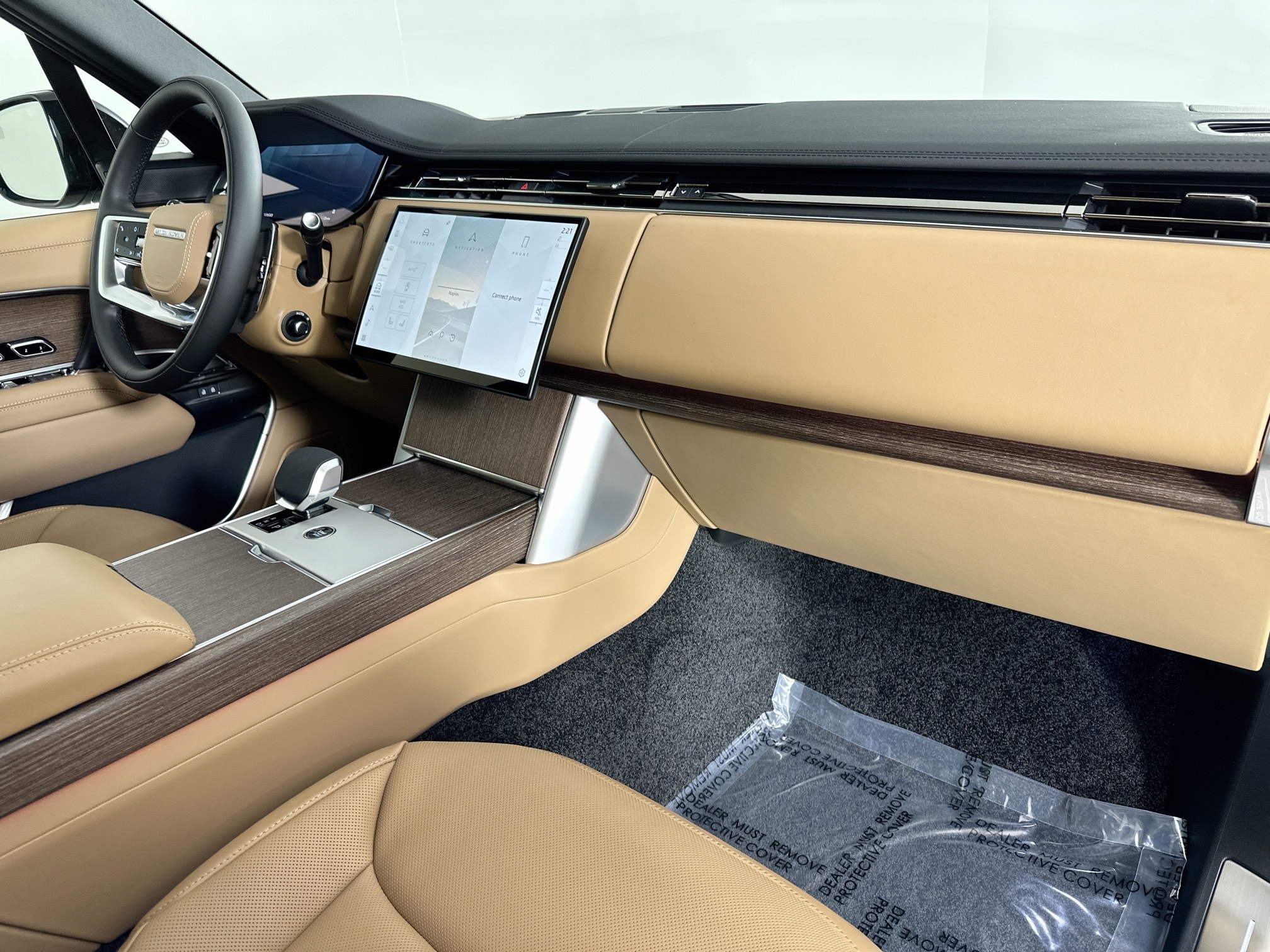 new 2025 Land Rover Range Rover car, priced at $142,130