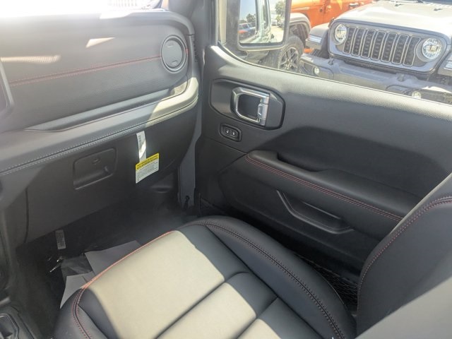 new 2025 Jeep Wrangler car, priced at $57,590