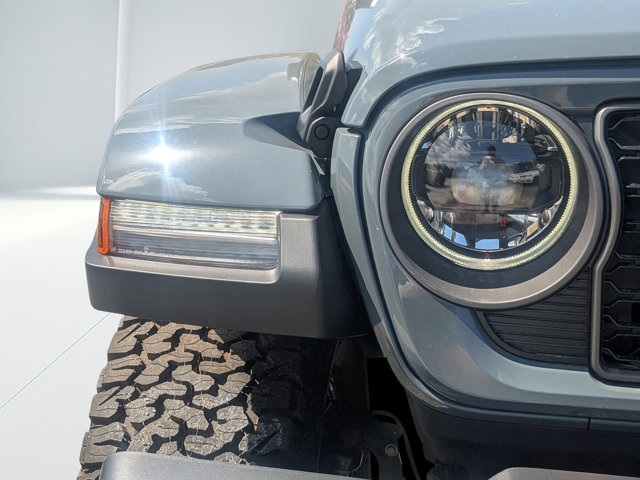 new 2025 Jeep Wrangler car, priced at $57,590