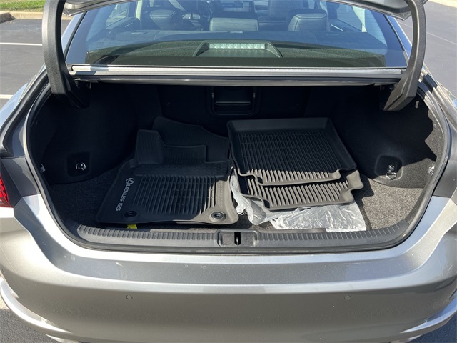 used 2021 Lexus ES car, priced at $35,940
