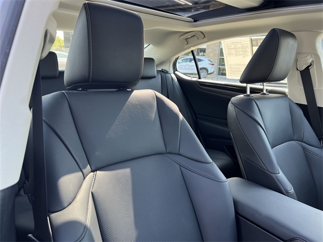 used 2021 Lexus ES car, priced at $35,940