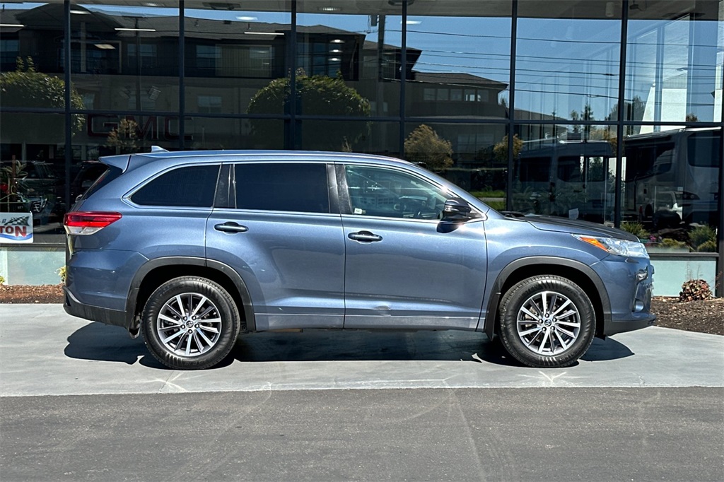 used 2017 Toyota Highlander car, priced at $22,921