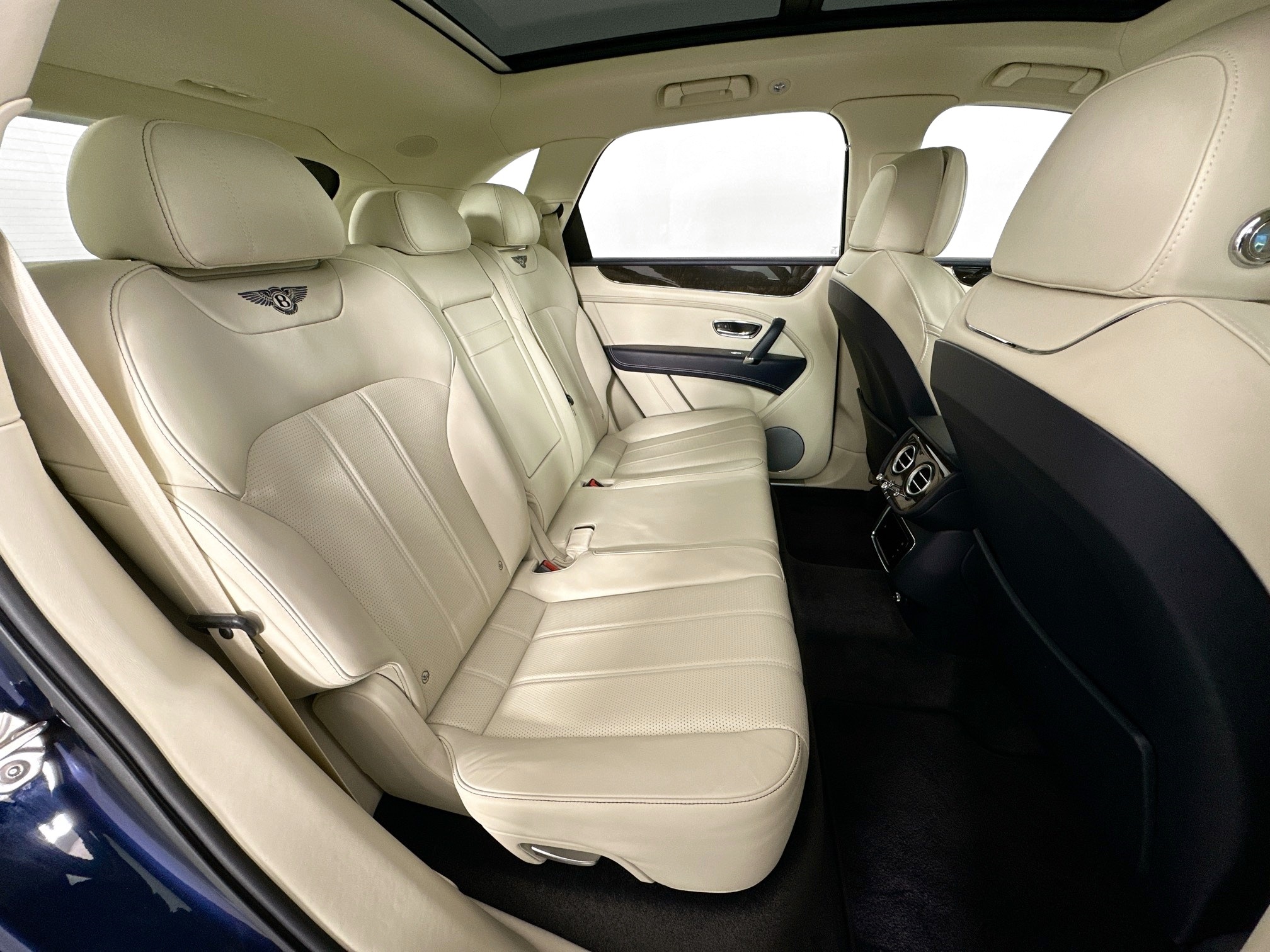 used 2019 Bentley Bentayga car, priced at $84,998