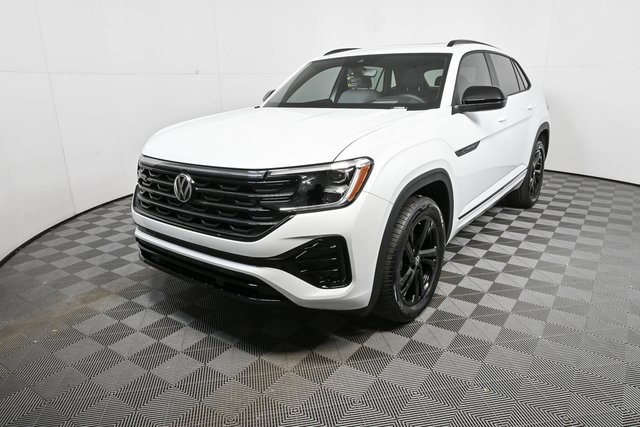 new 2026 Volkswagen Atlas Cross Sport car, priced at $54,567