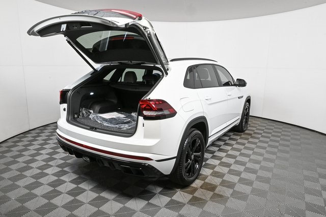 new 2026 Volkswagen Atlas Cross Sport car, priced at $54,567