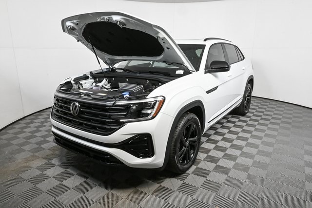 new 2026 Volkswagen Atlas Cross Sport car, priced at $54,567
