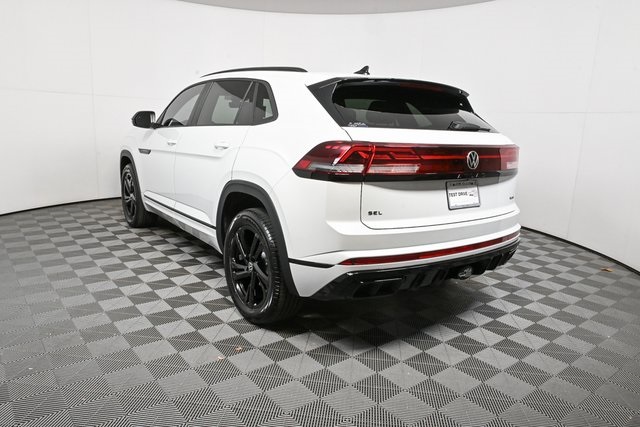 new 2026 Volkswagen Atlas Cross Sport car, priced at $54,567