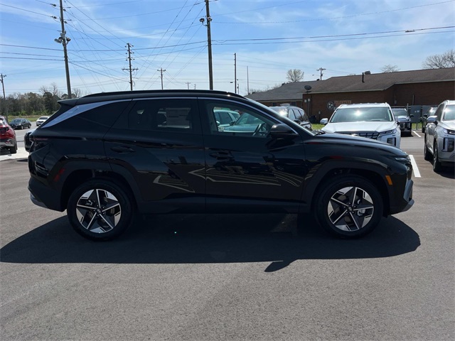 new 2025 Hyundai Tucson Hybrid car, priced at $33,440