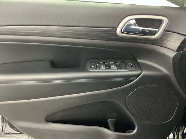 used 2021 Jeep Grand Cherokee car, priced at $24,636