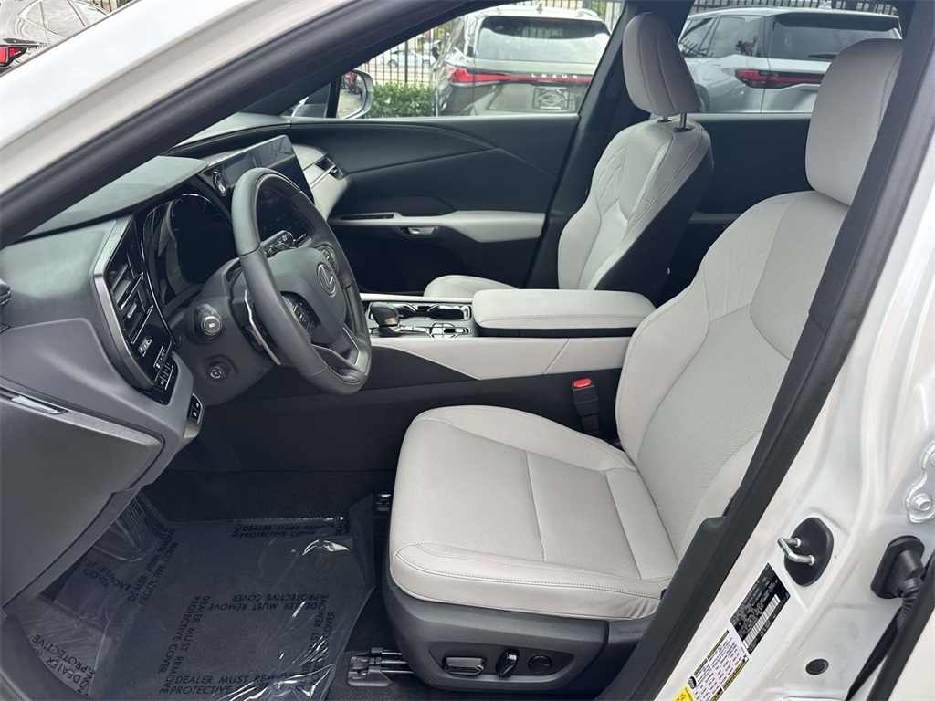 used 2025 Lexus RX car, priced at $54,495
