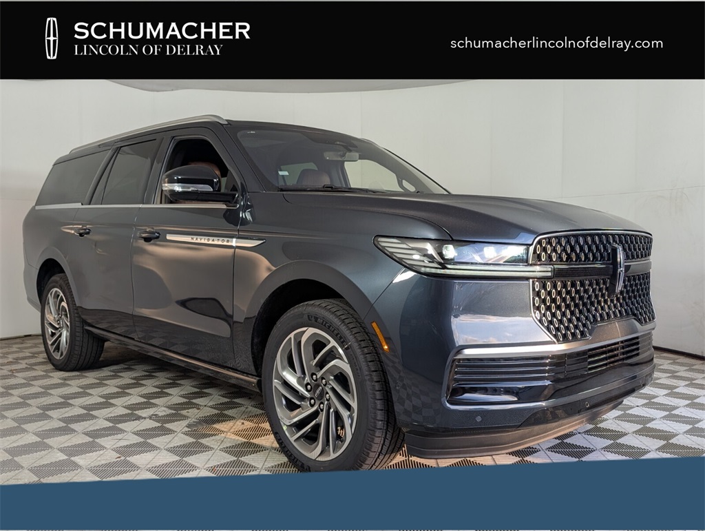 new 2025 Lincoln Navigator car, priced at $103,717