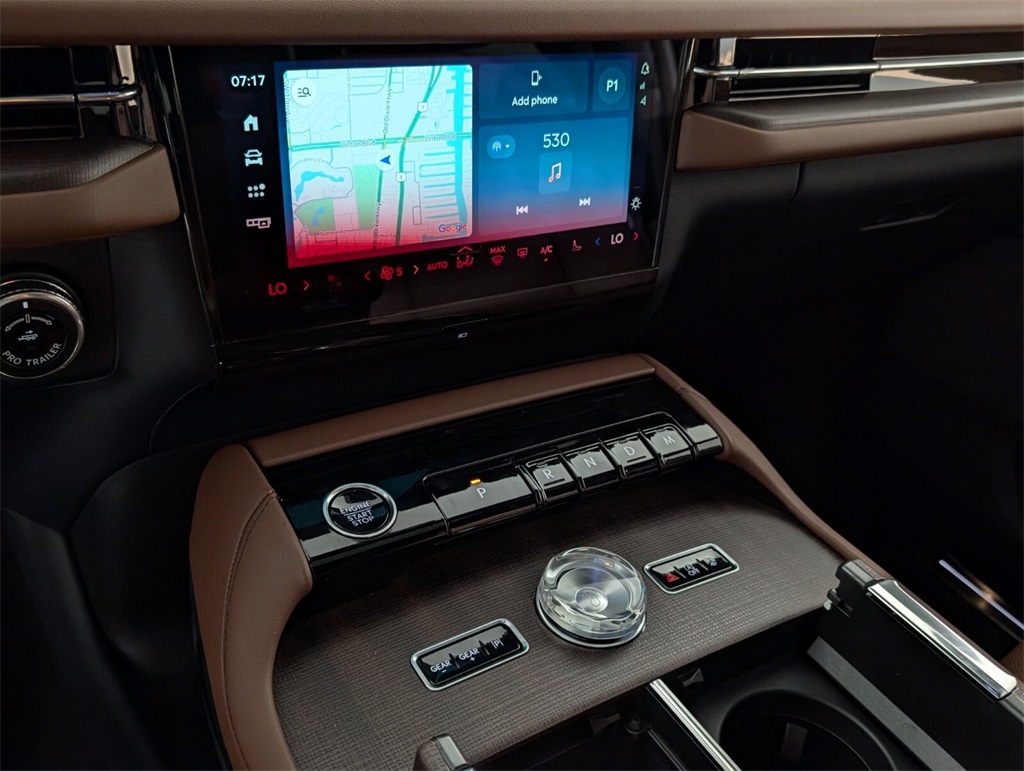 new 2025 Lincoln Navigator car, priced at $103,717