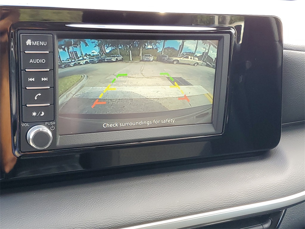 used 2025 Nissan Kicks car