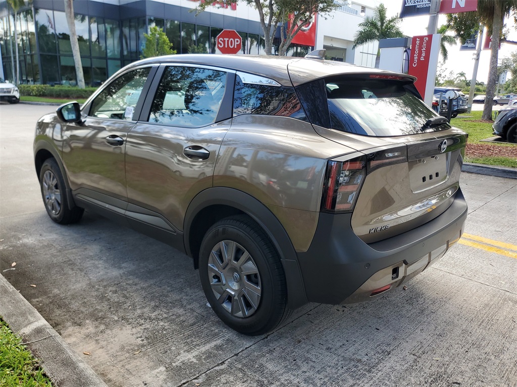 used 2025 Nissan Kicks car