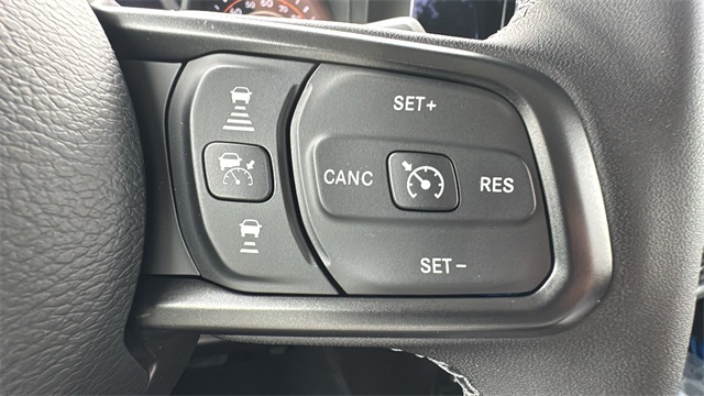 new 2025 Jeep Gladiator car, priced at $46,907
