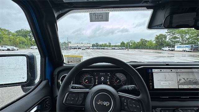 new 2025 Jeep Gladiator car, priced at $46,907
