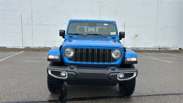 new 2025 Jeep Gladiator car, priced at $46,907