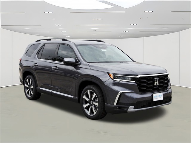 new 2025 Honda Pilot car, priced at $49,008