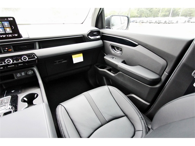 new 2025 Honda Pilot car, priced at $49,008