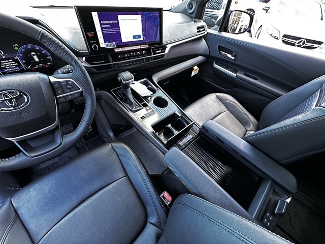new 2025 Toyota Sienna car