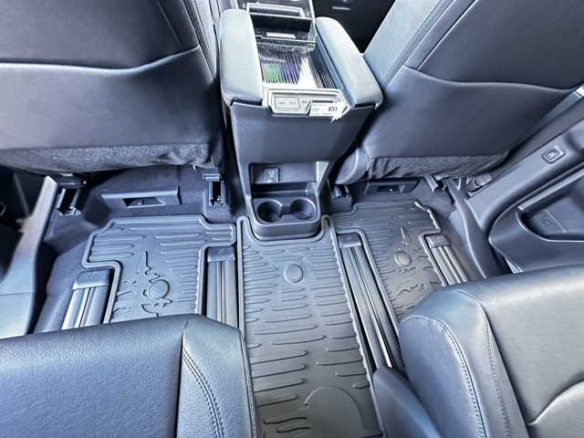 new 2025 Toyota Sienna car