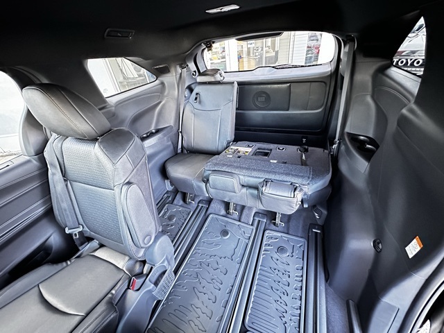 new 2025 Toyota Sienna car